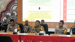 612A8E86-AAAF-4745-BC56-9B0C4008DAB4