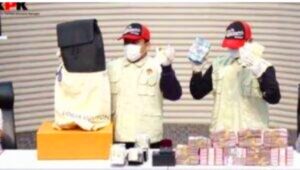 AddText_02-08-11.42.17